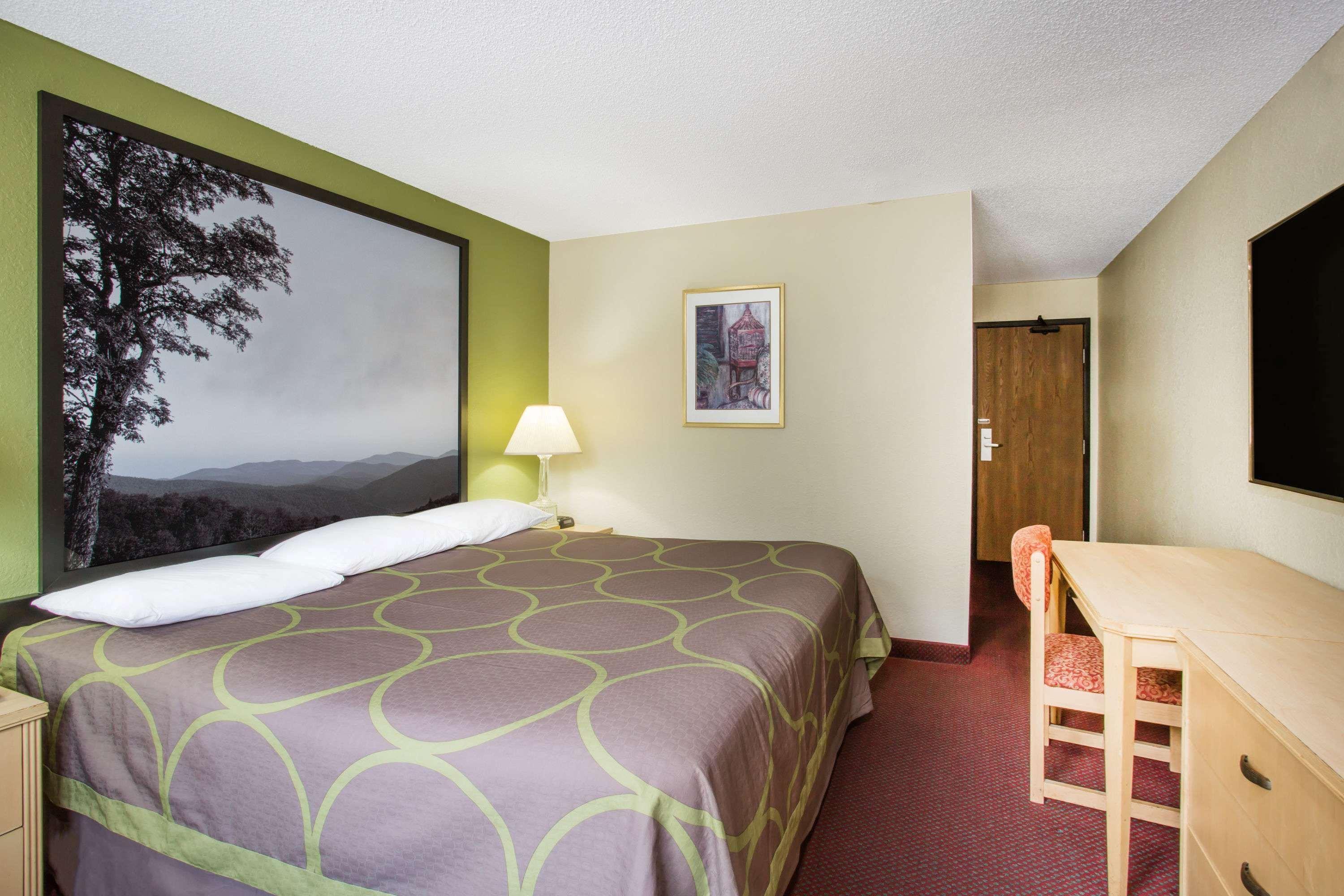 Super 8 By Wyndham Salem Va Motel Ngoại thất bức ảnh