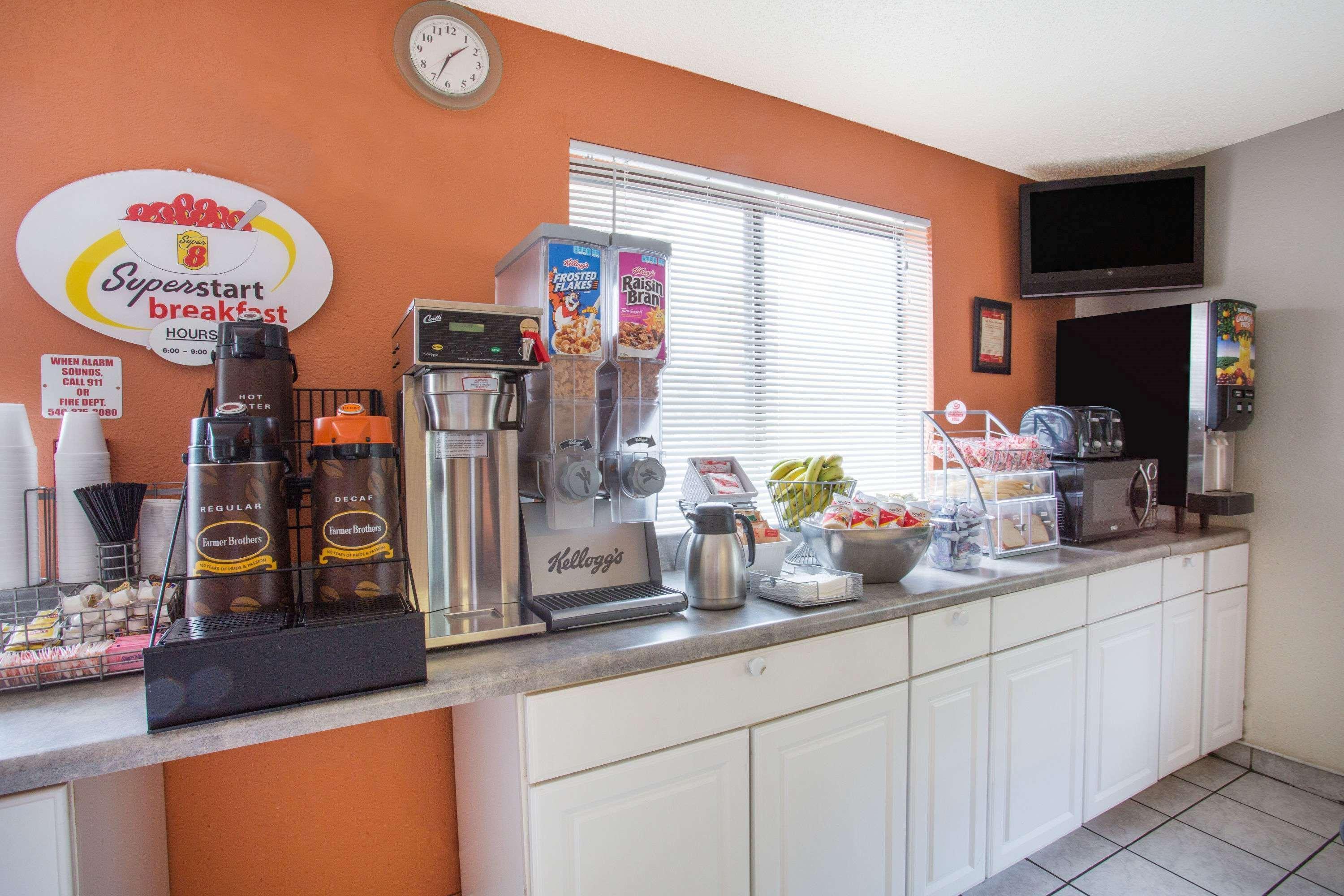 Super 8 By Wyndham Salem Va Motel Ngoại thất bức ảnh