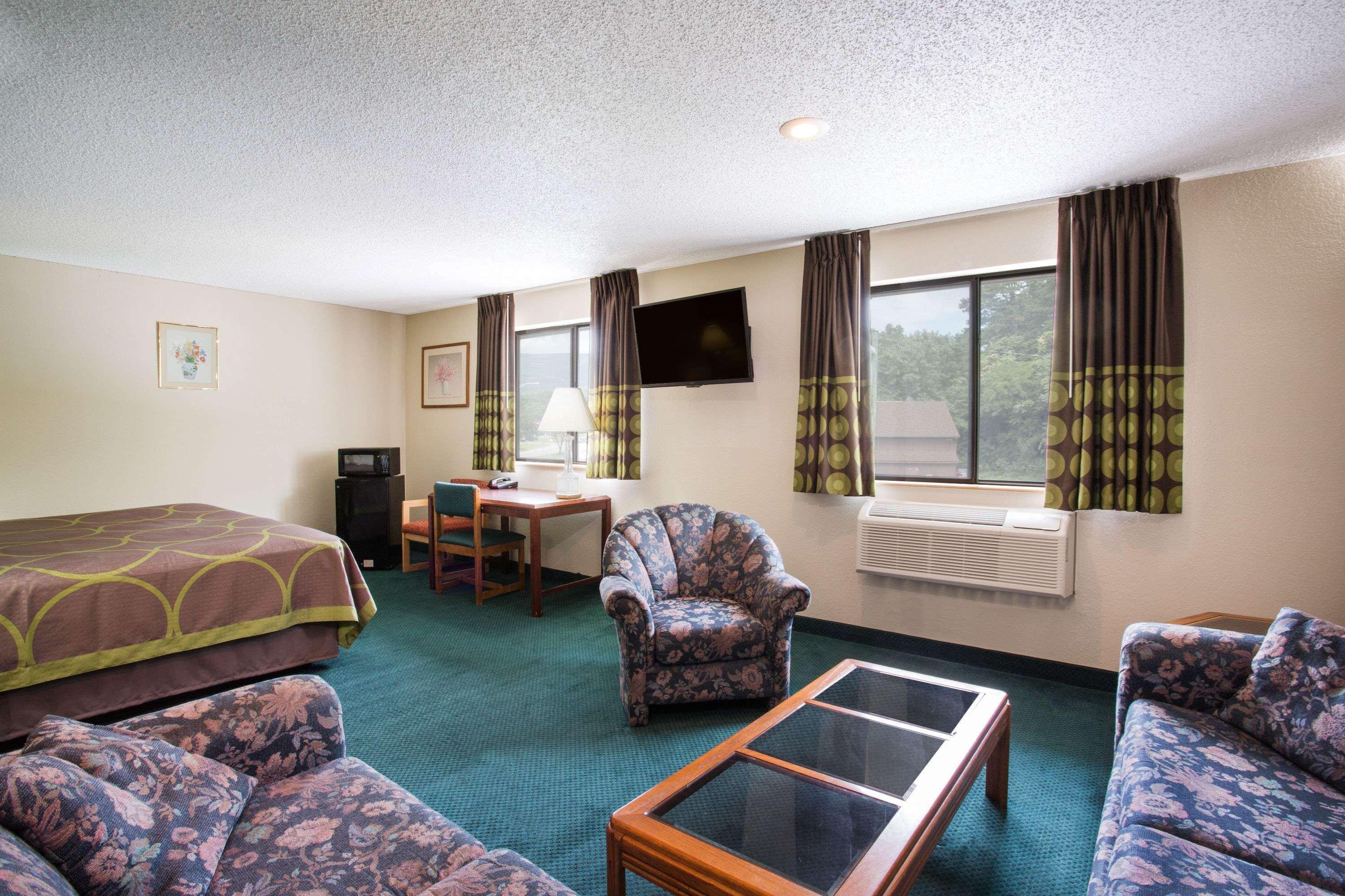 Super 8 By Wyndham Salem Va Motel Ngoại thất bức ảnh