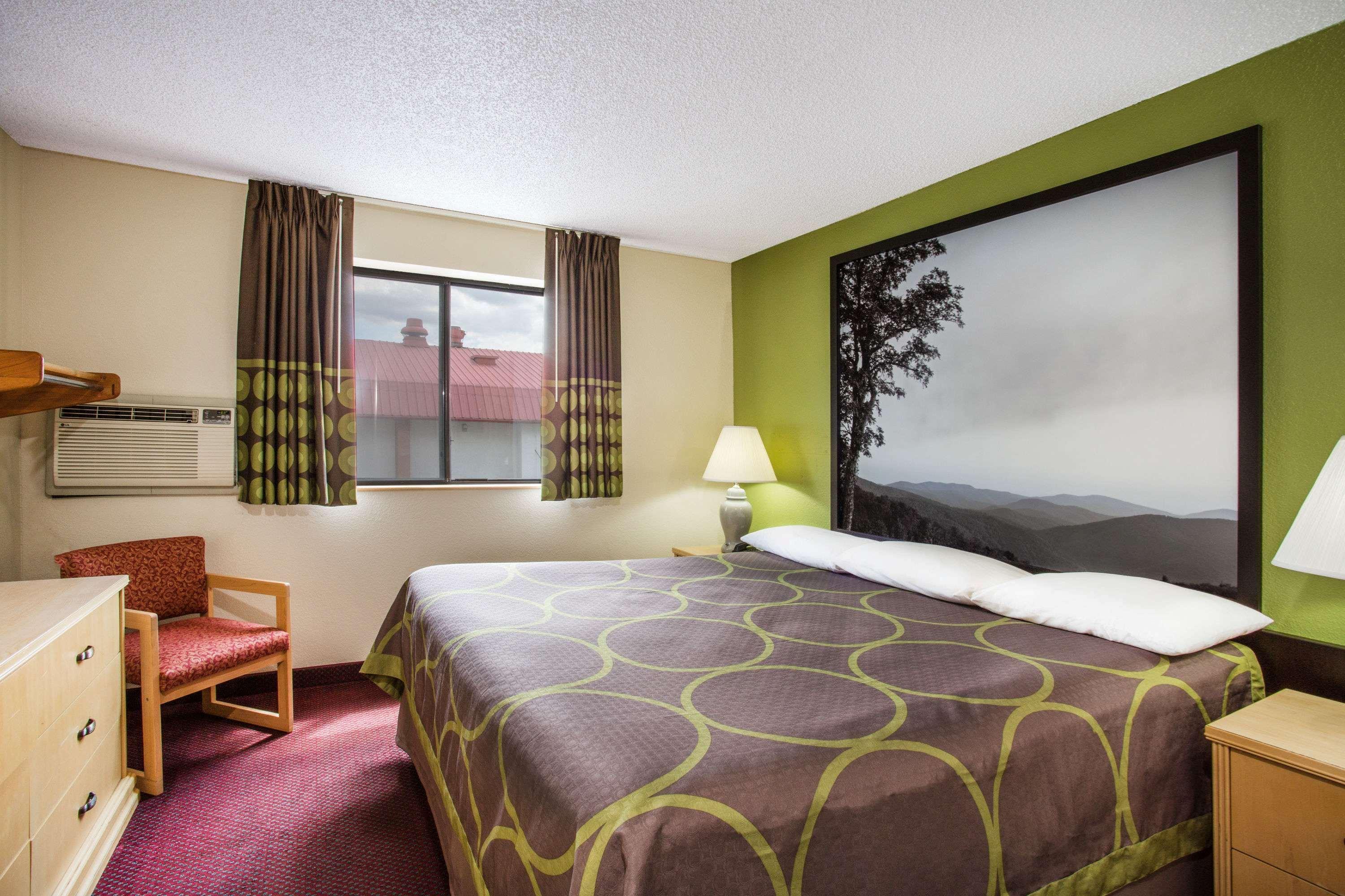 Super 8 By Wyndham Salem Va Motel Ngoại thất bức ảnh