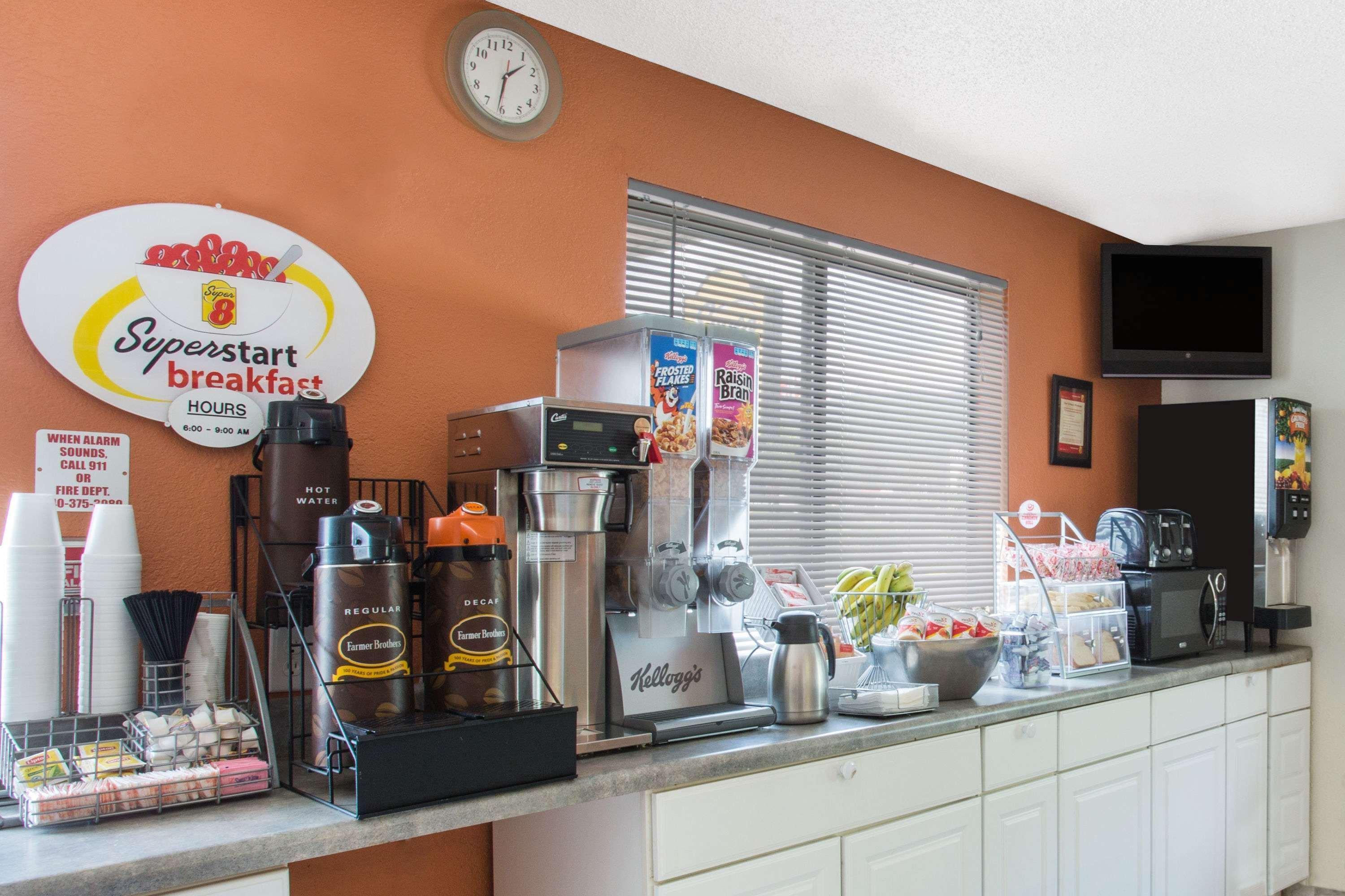 Super 8 By Wyndham Salem Va Motel Ngoại thất bức ảnh
